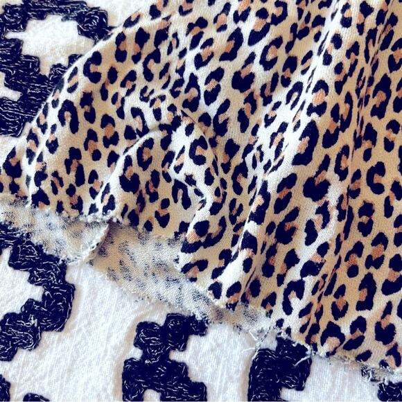 Urban Outfitters animal print crop blouse raw edges cut outs medium M - Picture 7 of 11